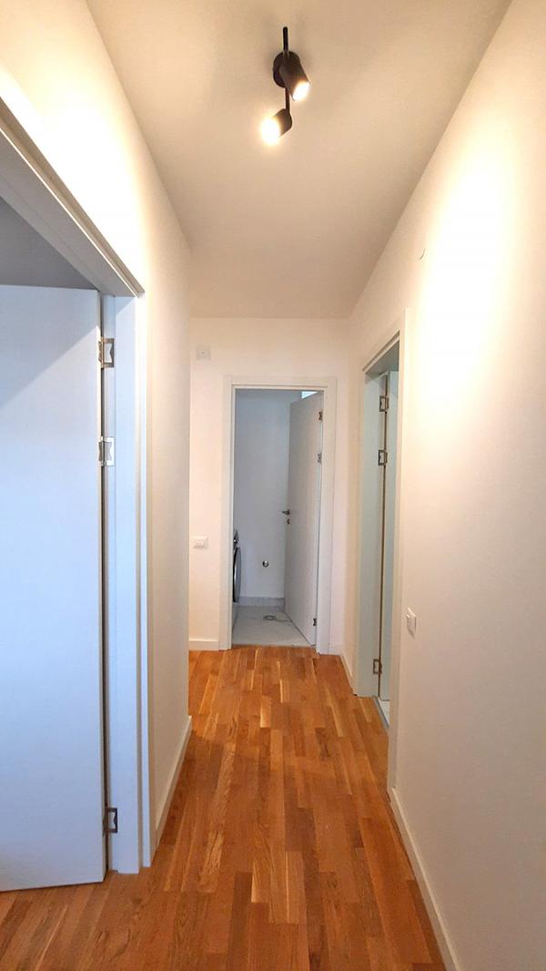 Stan na prodaju u Beogradu, Zvezdara, trosoban, 68m2, cena 228500 evra