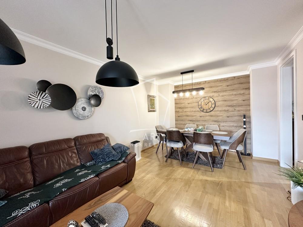 Stan na prodaju u Beogradu, Novi Beograd, cetvorosoban, 120m2, cena 430000 evra