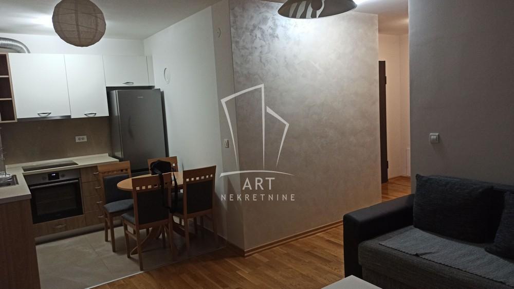 Stan na prodaju u Beogradu, Višnjička banja, dvosoban, 44m2, cena 140000 evra