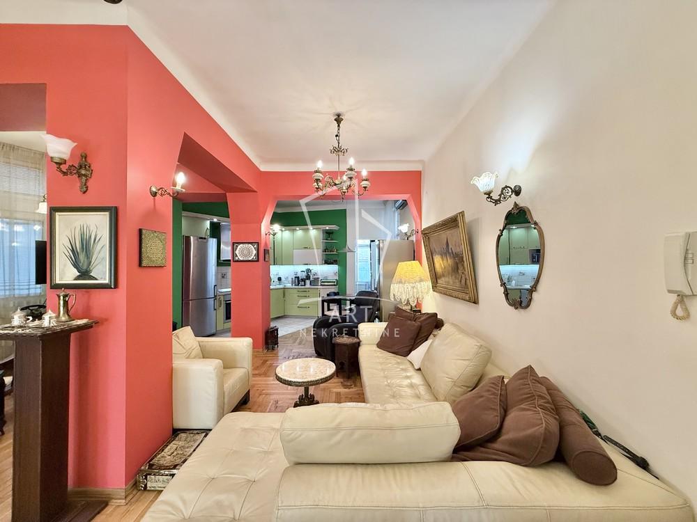 Stan na prodaju u Beogradu, Stari grad, cetvorosoban, 74m2, cena 289000 evra