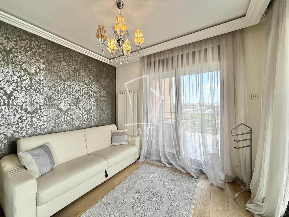 Stan na prodaju u Beogradu, Voždovac, trosoban, 123m2, cena 598600 evra