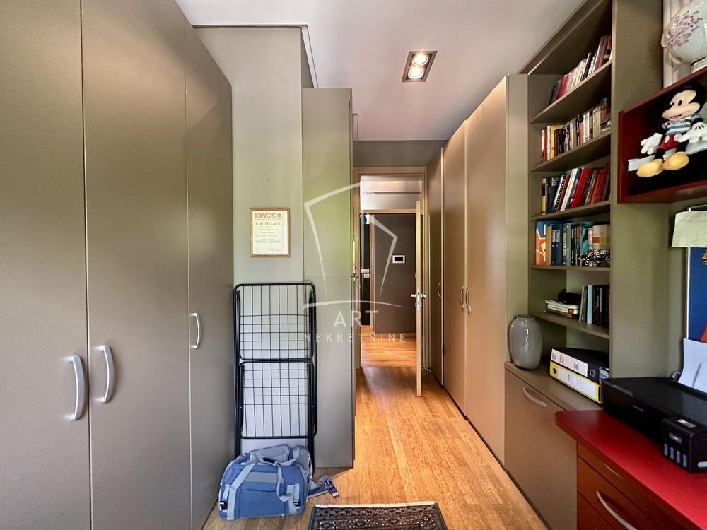 Stan na prodaju u Beogradu, Dedinje, cetvorosoban, 128m2, cena 425000 evra