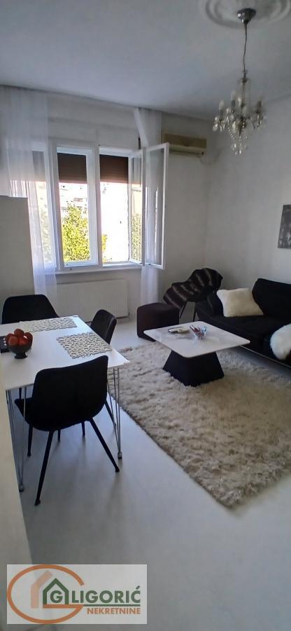 Stan na prodaju u Beogradu, Stari grad, dvosoban, 39m2, cena 302000 evra