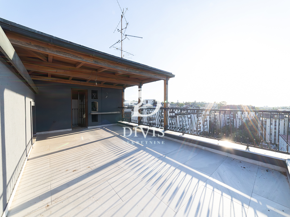 Stan na prodaju u Beogradu, Stari grad,Dorćol, 192m2, cena 700000 evra