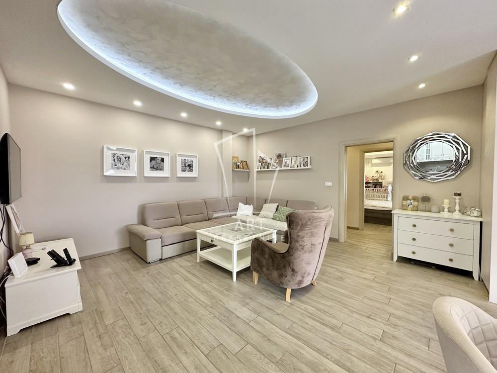 Stan na prodaju u Beogradu, Novi Grad, cetvorosoban, 165m2, cena 280000 evra