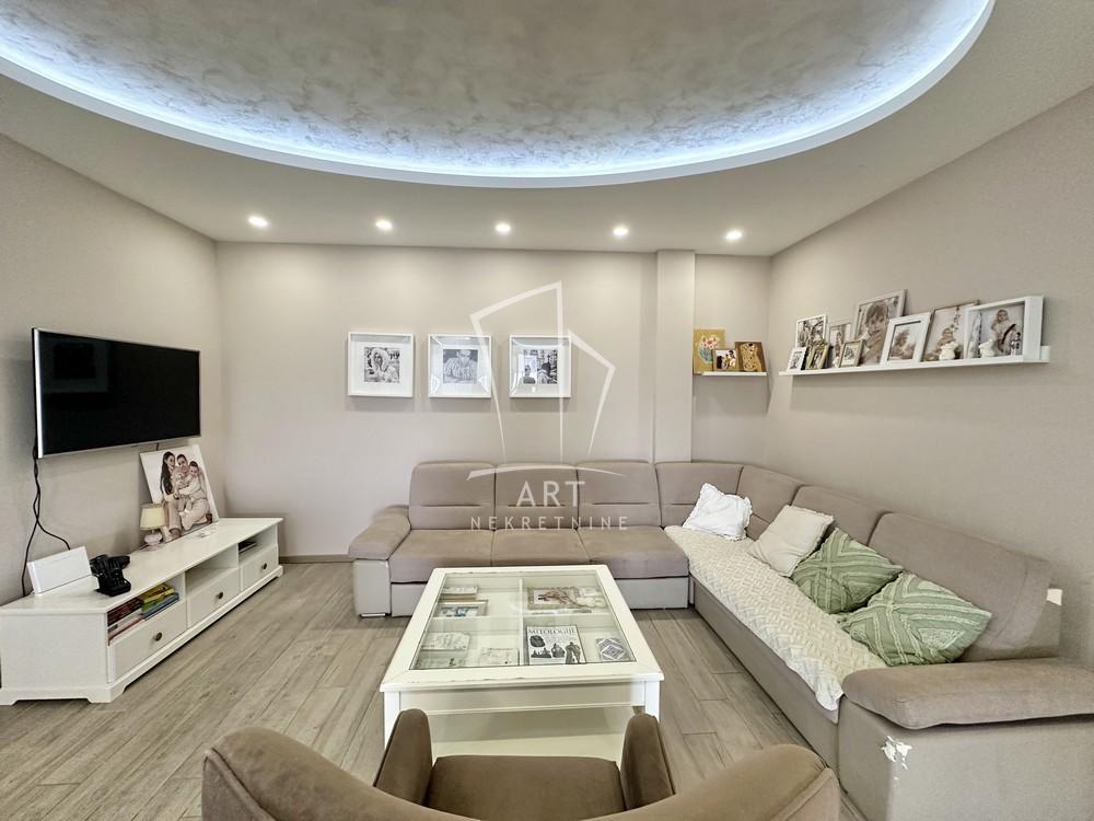 Stan na prodaju u Beogradu, Novi Grad, cetvorosoban, 165m2, cena 290000 evra
