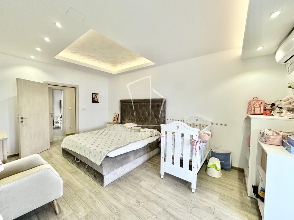 Stan na prodaju u Beogradu, Novi Grad, cetvorosoban, 165m2, cena 290000 evra