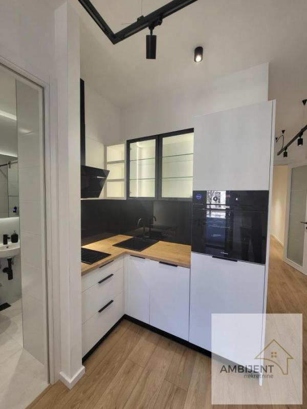 Stan na prodaju u Beogradu, Stari grad, jednoiposoban, 32m2, cena 220000 evra