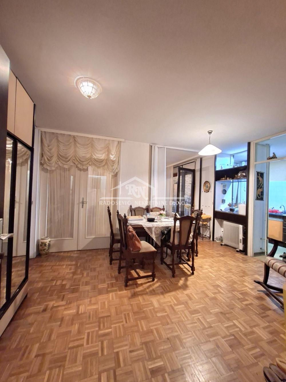 Stan na prodaju u Beogradu, Čukarica, dvoiposoban, 65m2, cena 195000 evra