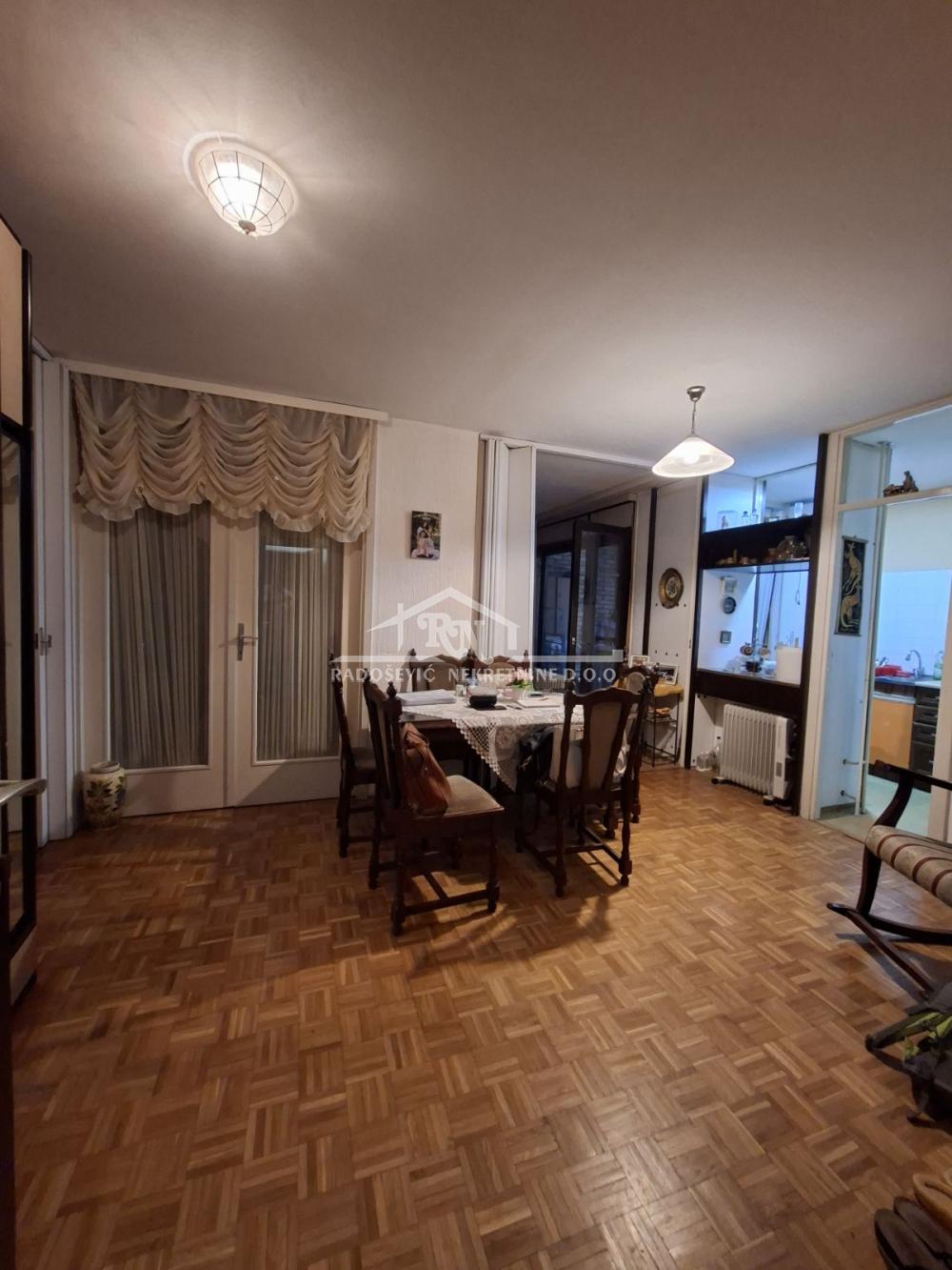 Stan na prodaju u Beogradu, Čukarica, dvoiposoban, 65m2, cena 195000 evra