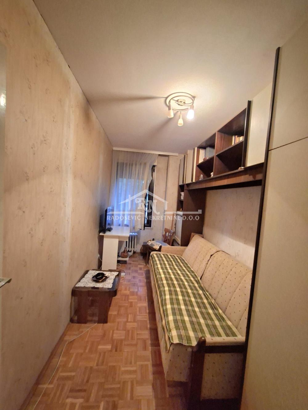 Stan na prodaju u Beogradu, Čukarica, dvoiposoban, 65m2, cena 195000 evra