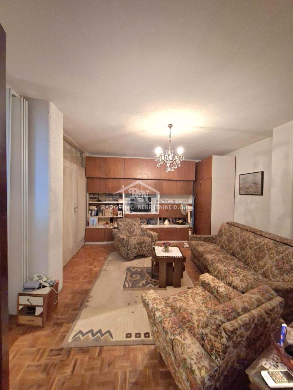 Stan na prodaju u Beogradu, Čukarica, dvoiposoban, 65m2, cena 195000 evra