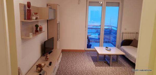 Stan na prodaju u Beogradu, Zvezdara, dvosoban, 50m2, cena 210000 evra