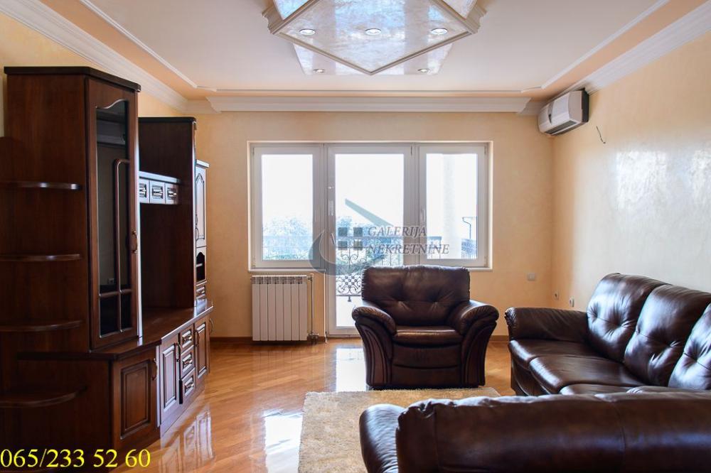 Stan na prodaju u Beogradu, Voždovac, cetvorosoban, 115m2, cena 301600 evra