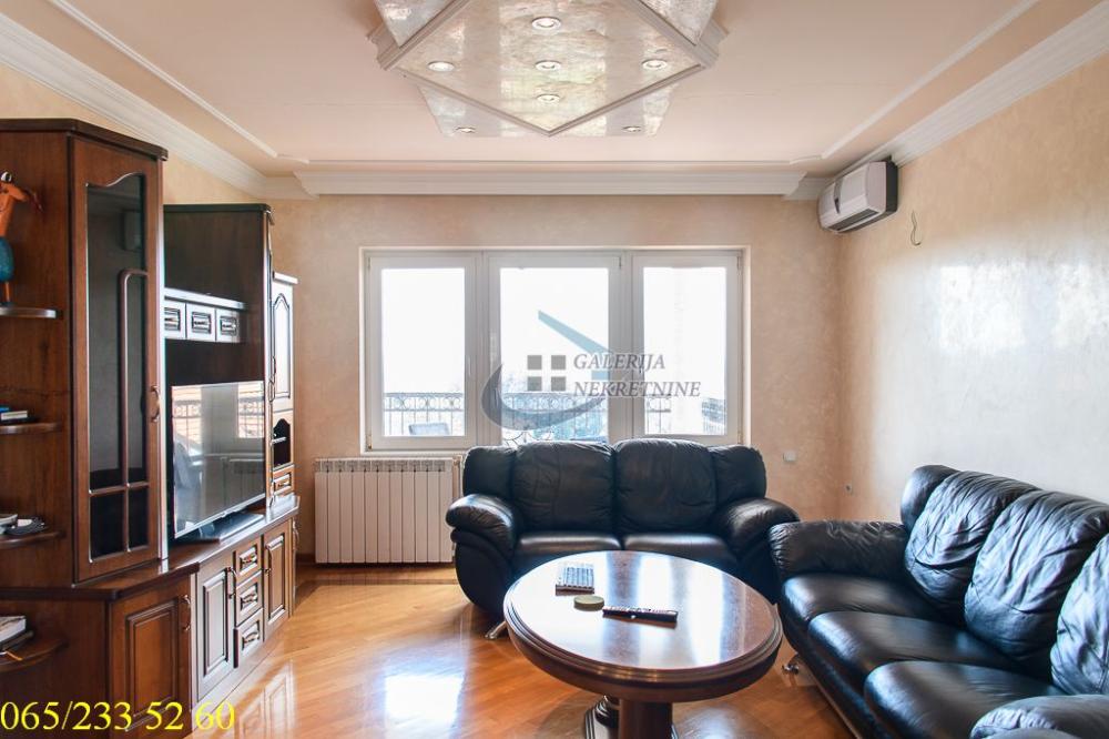 Stan na prodaju u Beogradu, Voždovac, cetvorosoban, 115m2, cena 301600 evra