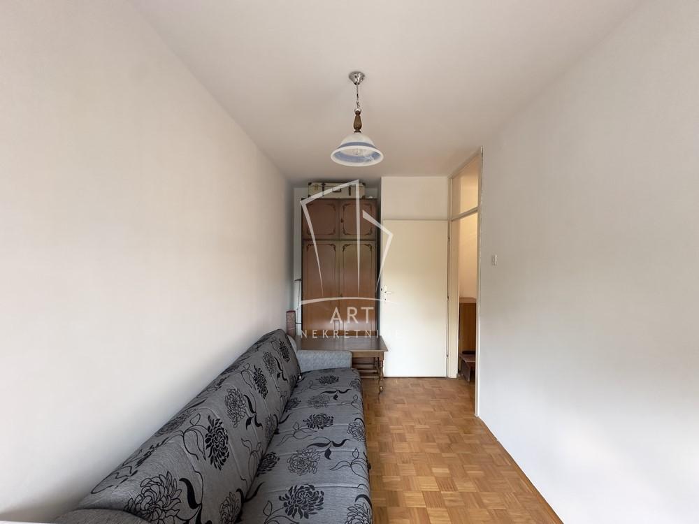 Stan na prodaju u Beogradu, Zemun, dvosoban, 56m2, cena 110000 evra