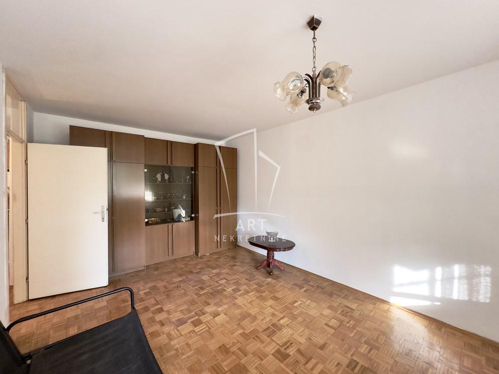 Stan na prodaju u Beogradu, Zemun, dvosoban, 56m2, cena 110000 evra
