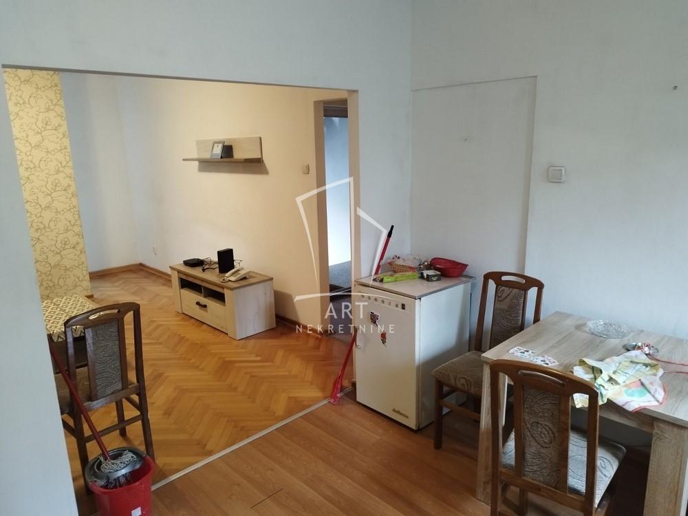 Stan na prodaju u Beogradu, Čukarica, jednoiposoban, 39m2, cena 118800 evra