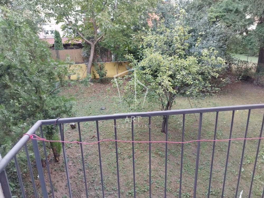 Stan na prodaju u Beogradu, Čukarica, jednoiposoban, 39m2, cena 118800 evra