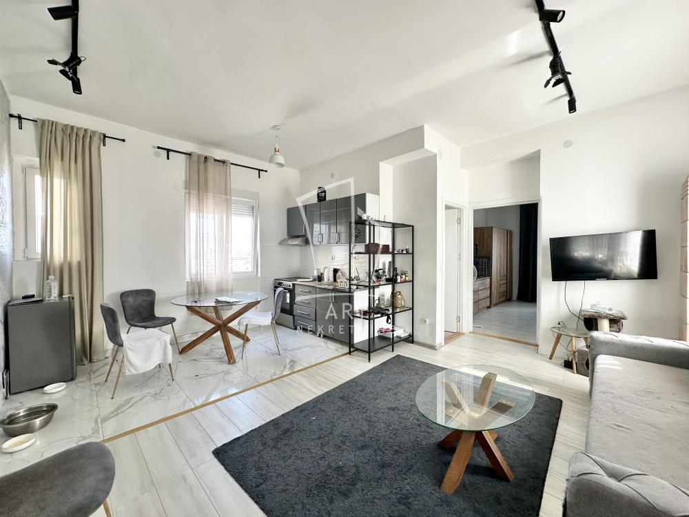 Stan na prodaju u Beogradu, Stari grad, dvosoban, 48m2, cena 254000 evra