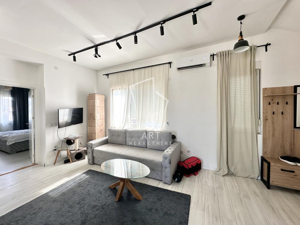 Stan na prodaju u Beogradu, Stari grad, dvosoban, 44m2, cena 330000 evra