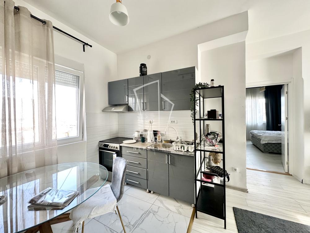Stan na prodaju u Beogradu, Stari grad, dvosoban, 44m2, cena 330000 evra