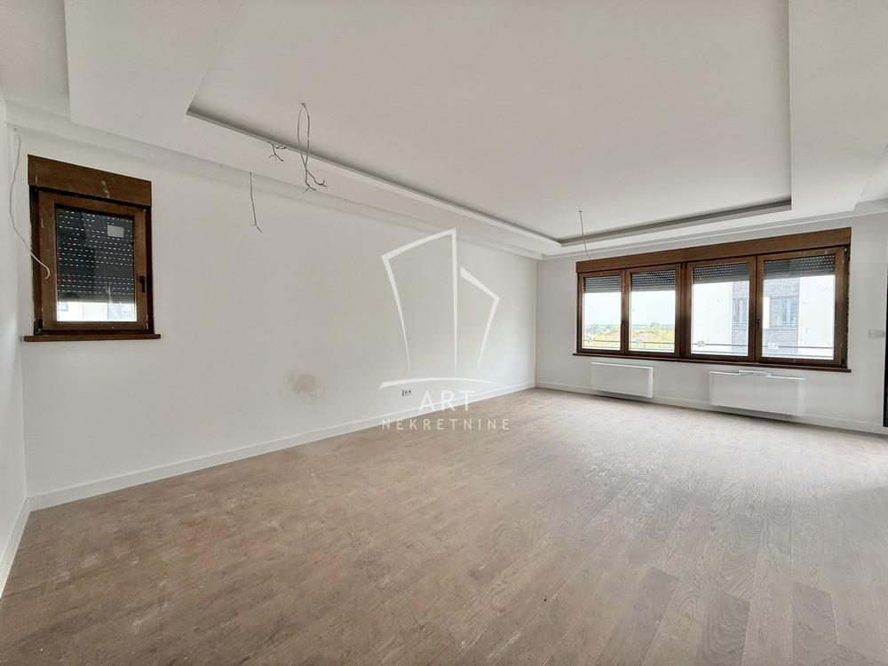 Stan na prodaju u Beogradu, Zemun, cetvorosoban, 118m2, cena 383500 evra