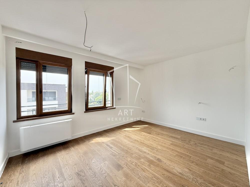 Stan na prodaju u Beogradu, Zemun, 101m2, cena 402000 evra