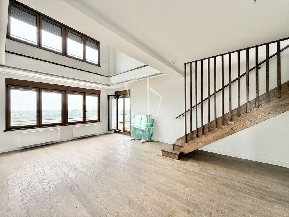 Stan na prodaju u Beogradu, Zemun, 203m2, cena 745000 evra