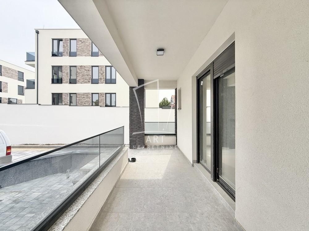 Stan na prodaju u Beogradu, Zemun, cetvorosoban, 115m2, cena 399500 evra