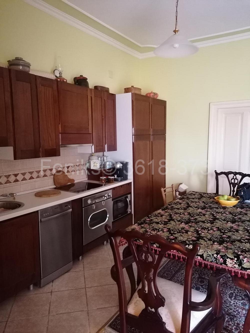 Stan na prodaju u Beogradu, Beograd (centar), trosoban, 66m2, cena 295000 evra