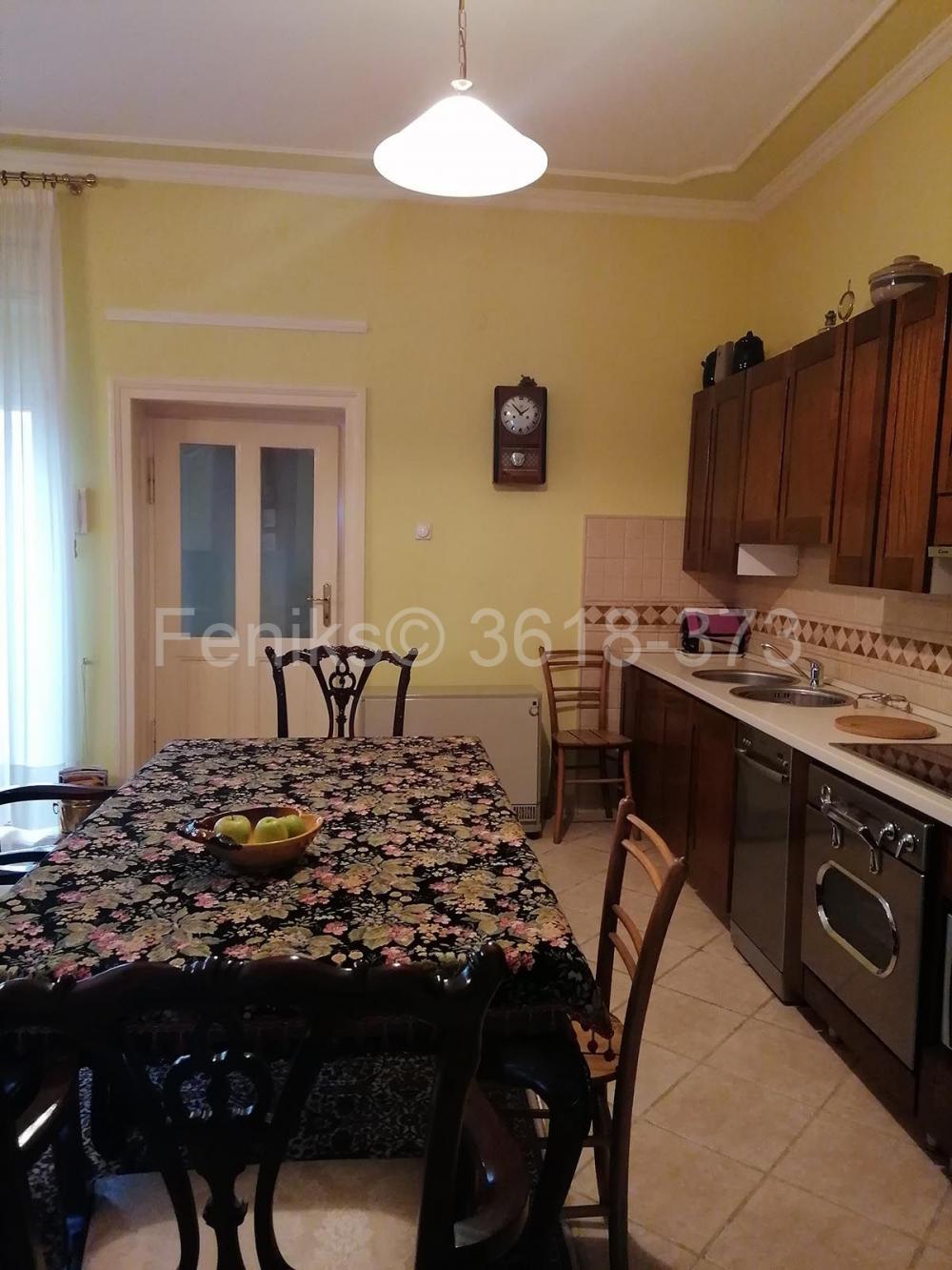 Stan na prodaju u Beogradu, Beograd (centar), trosoban, 66m2, cena 295000 evra