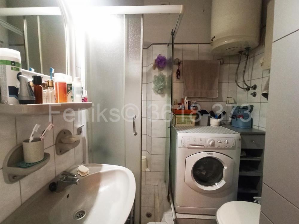 Stan na prodaju u Beogradu, Beograd (centar), trosoban, 66m2, cena 295000 evra
