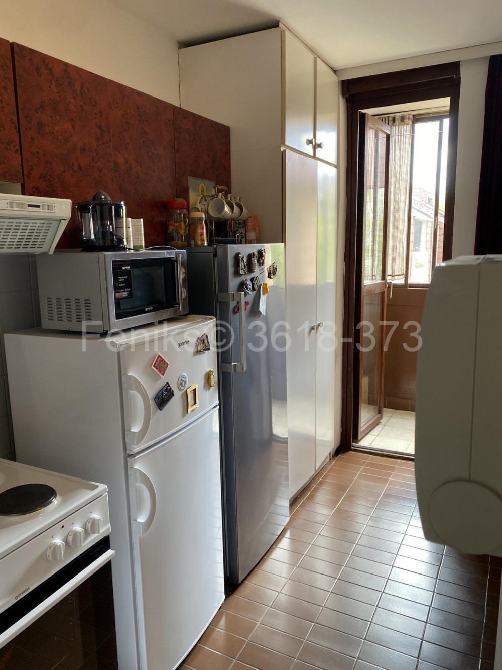 Stan na prodaju u Beogradu, Cerak, troiposoban, 100m2, cena 220000 evra