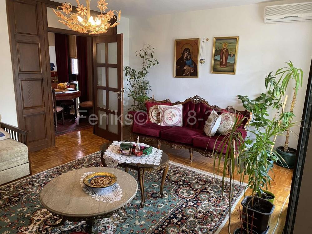 Stan na prodaju u Beogradu, Cerak, troiposoban, 100m2, cena 220000 evra