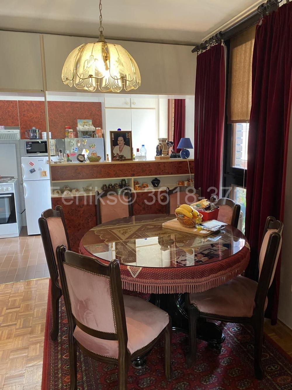 Stan na prodaju u Beogradu, Cerak, troiposoban, 100m2, cena 220000 evra