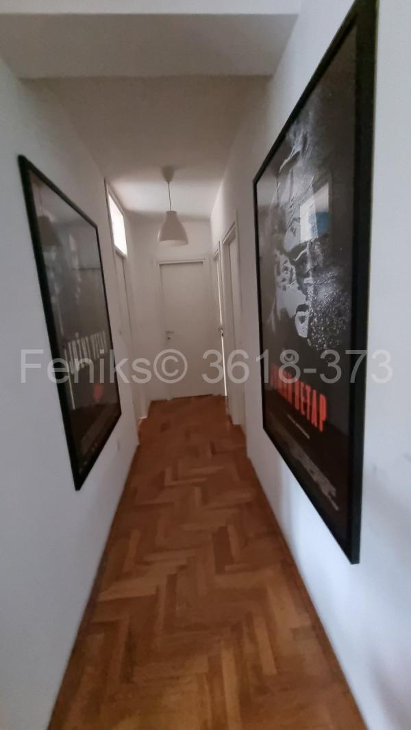 Stan na prodaju u Beogradu, Dušanovac, troiposoban, 73m2, cena 229000 evra