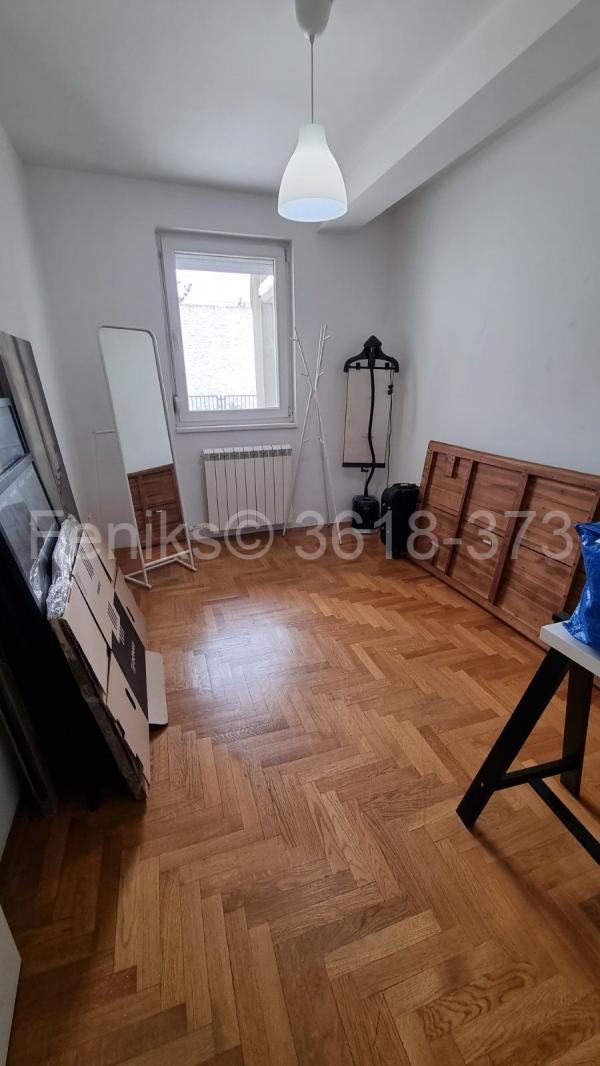 Stan na prodaju u Beogradu, Dušanovac, troiposoban, 73m2, cena 229000 evra