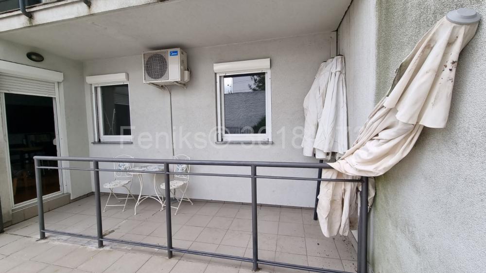 Stan na prodaju u Beogradu, Dušanovac, troiposoban, 73m2, cena 229000 evra