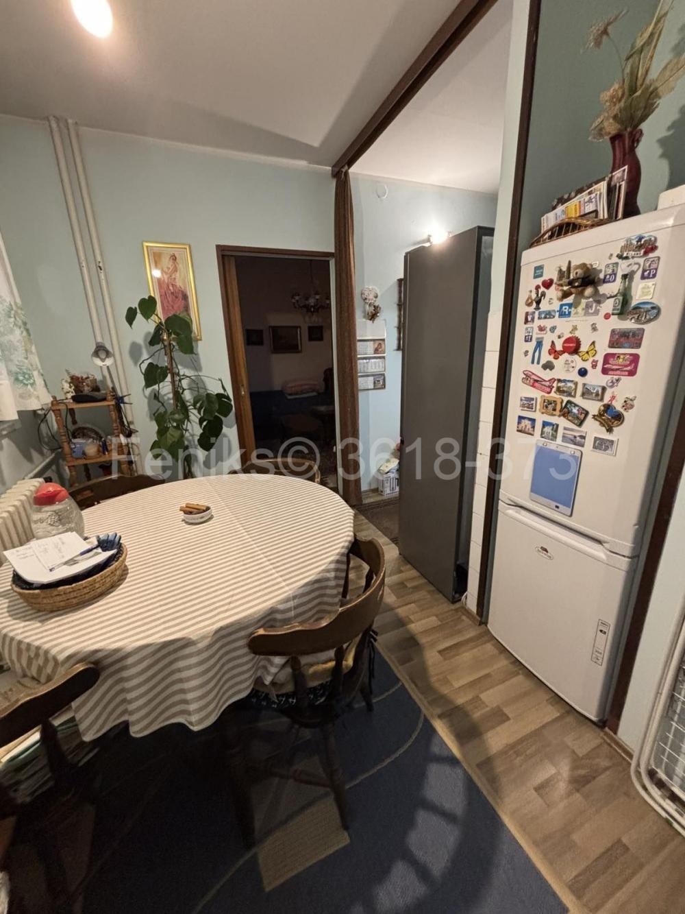 Stan na prodaju u Beogradu, Novi Beograd blok 31 (Merkator), dvoiposoban, 71m2, cena 220000 evra