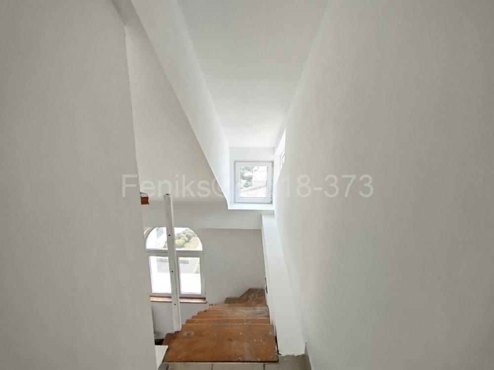 Stan na prodaju u Beogradu, Dedinje, cetvorosoban, 102m2, cena 239000 evra