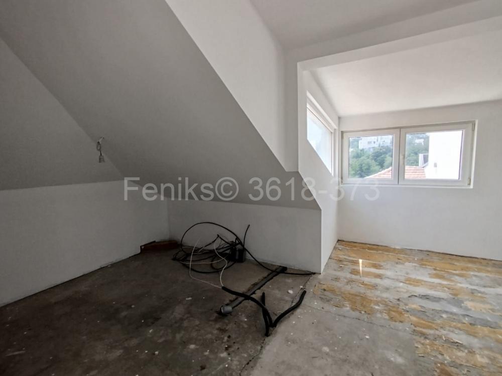 Stan na prodaju u Beogradu, Dedinje, cetvorosoban, 102m2, cena 239000 evra
