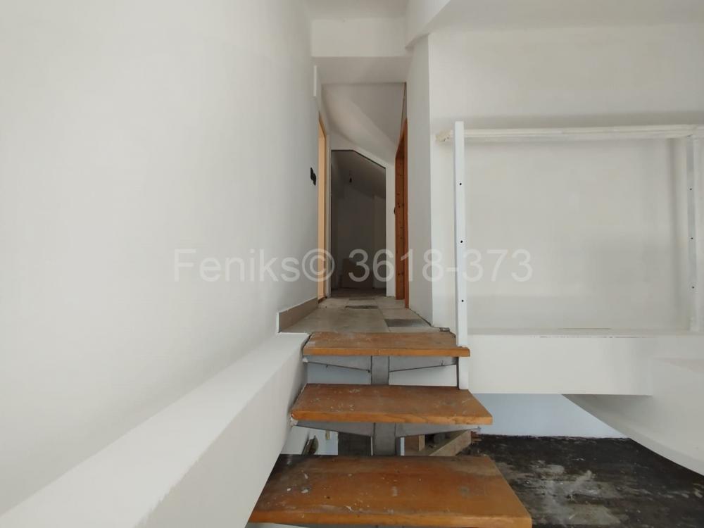 Stan na prodaju u Beogradu, Dedinje, cetvorosoban, 102m2, cena 239000 evra