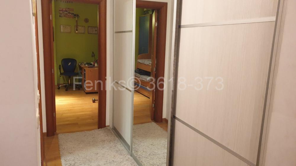 Stan na prodaju u Beogradu, Voždovac, cetvorosoban, 127m2, cena 390000 evra
