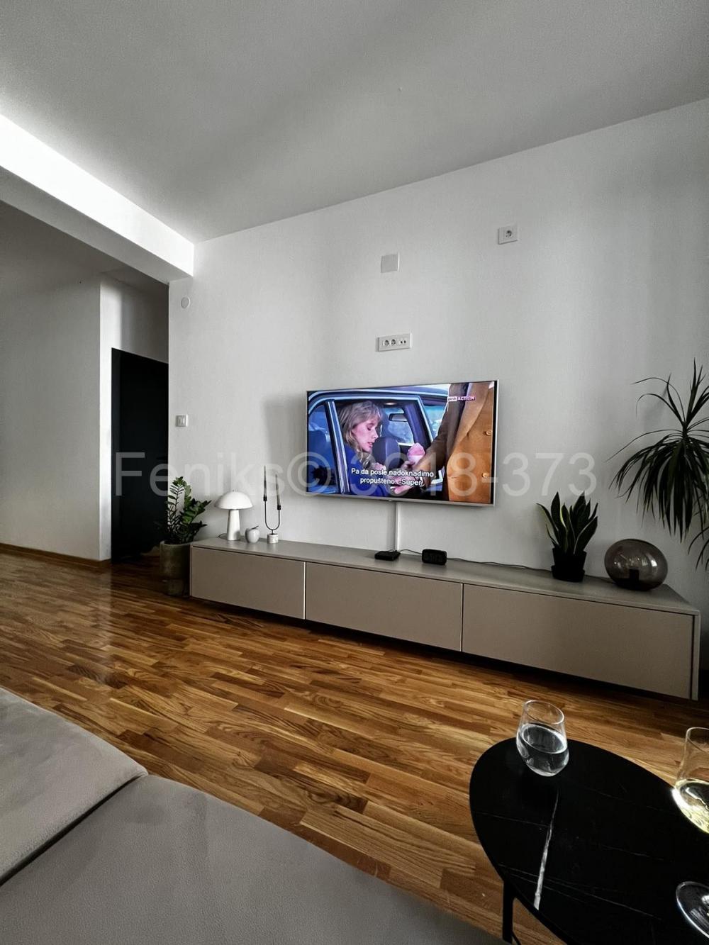 Stan na prodaju u Beogradu, Južni bulevar, dvosoban, 57m2, cena 225000 evra