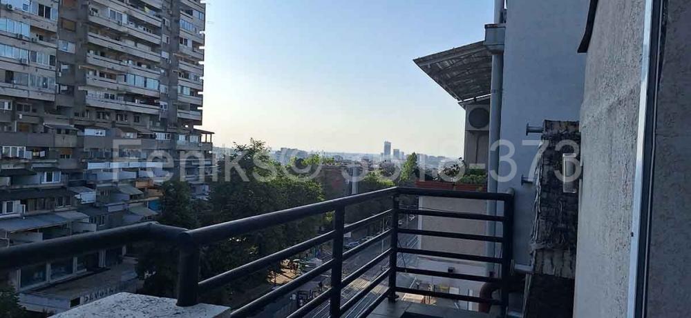 Stan na prodaju u Beogradu, Voždovac, trosoban, 79m2, cena 180000 evra