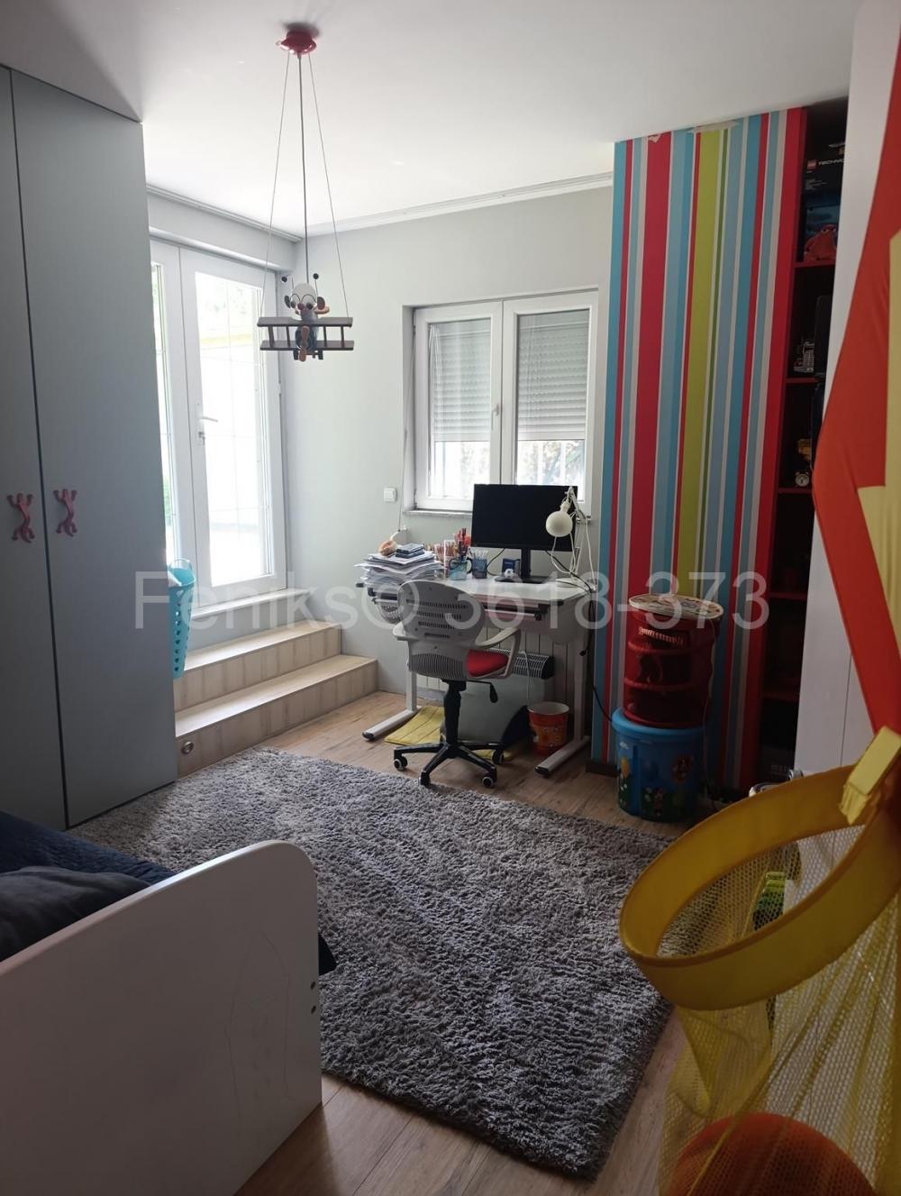Stan na prodaju u Beogradu, Beograd (centar), cetvorosoban, 142m2, cena 420000 evra