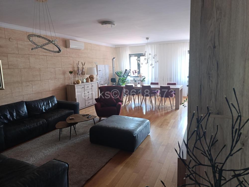 Stan na prodaju u Beogradu, Beograd (centar), cetvorosoban, 142m2, cena 420000 evra