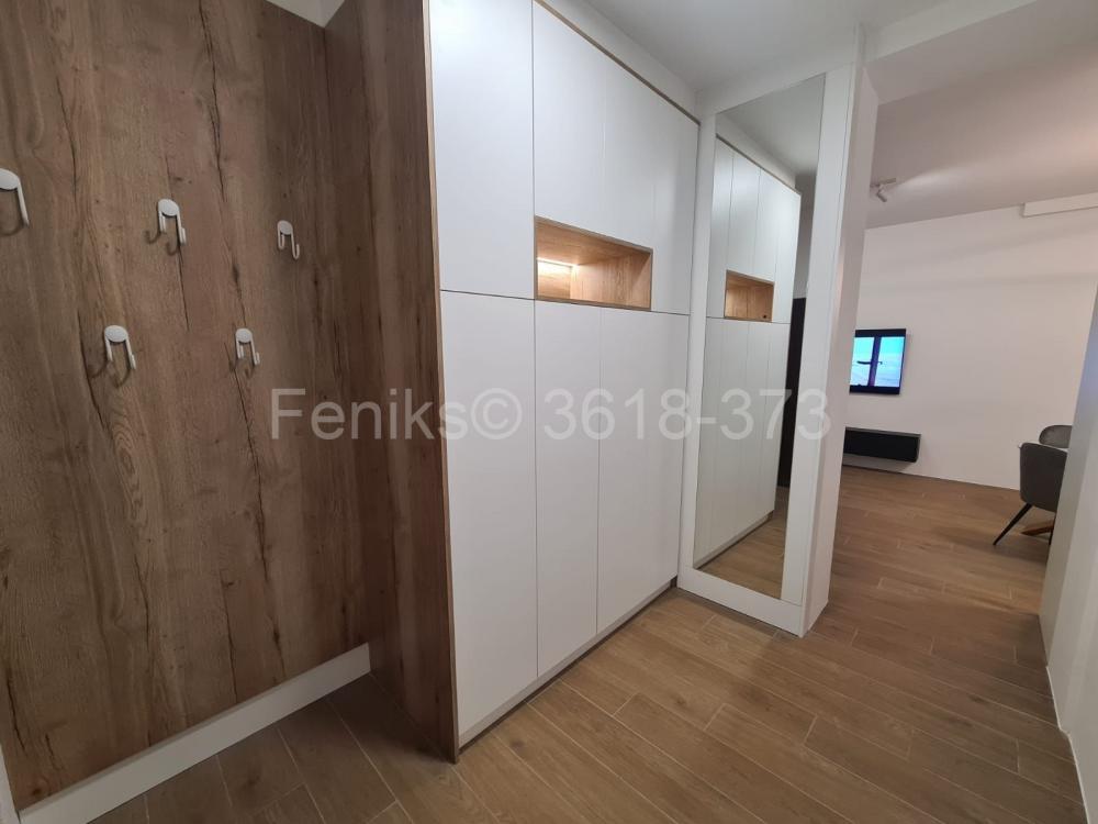 Stan na prodaju u Beogradu, Dedinje, jednosoban, 45m2, cena 165000 evra