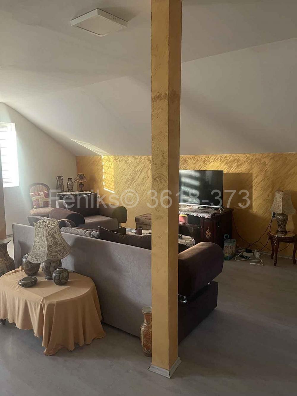 Stan na prodaju u Beogradu, Surčin, trosoban, 94m2, cena 145000 evra